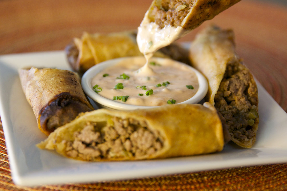 Cheeseburger Spring Rolls with 